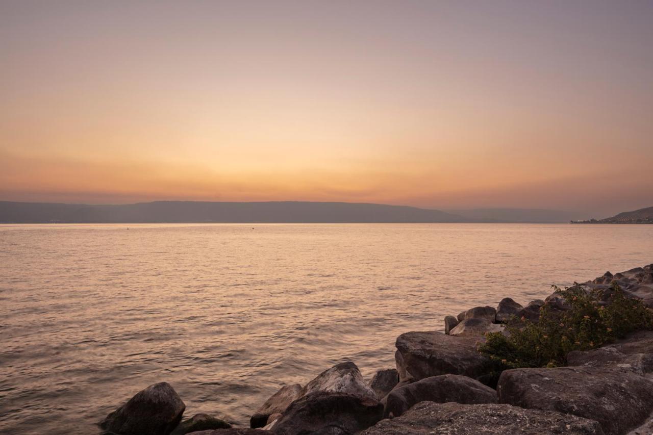 Galei Kinneret Hotel Тверия Экстерьер фото