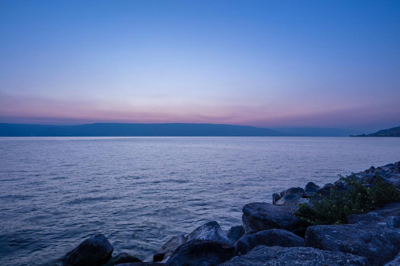 Galei Kinneret Hotel Тверия Экстерьер фото